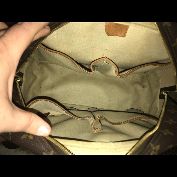 Louis Vuitton Bag - Picture 4 of 5